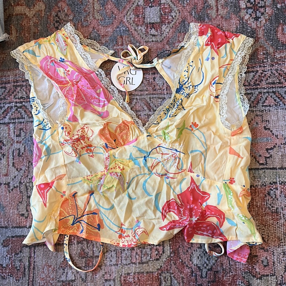 VRG GRL Vintage Lover Tie Back Top // Floral